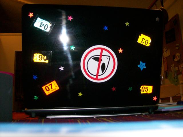 2 Laptop Back - 100_0885