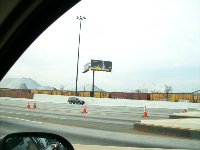 2 Yellow Tail And Train - Crop - 101_0345 - 12.21.06 14.30