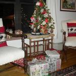 3 Little Tree Presents - 08 - small