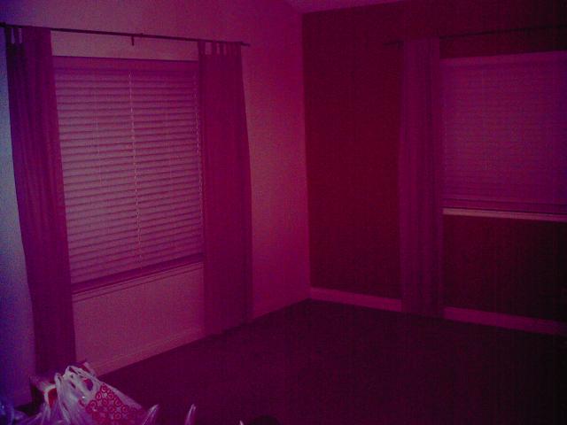 5 Living Room - Grainy - 085