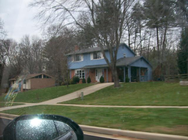 5 Houses - 101_0388 - 12.21.06 15.50
