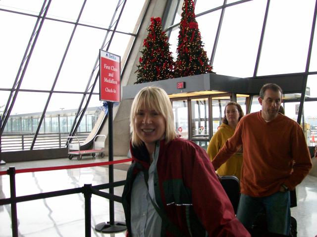 2 Jennifer - 100_0473 - 12.22.06 11.21