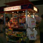 4 Souvenir Stand - 100_0483 - 12.22.06 13.15