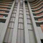 5 Elevators - 100_0574 - 12.24.06 11.48