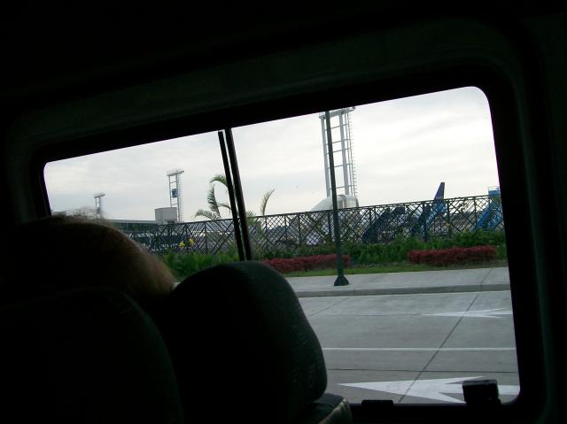 4 Road - 100_0598 - 12.25.06 07.42