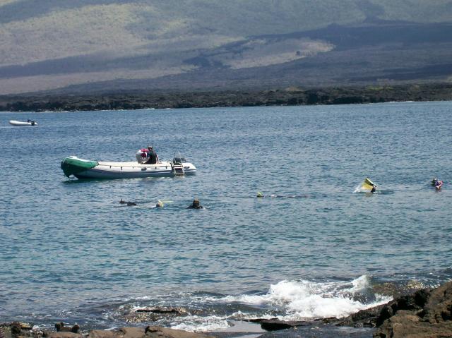 4 Snorkelers, Boat - 100_0684 - 12.26.06 12.05