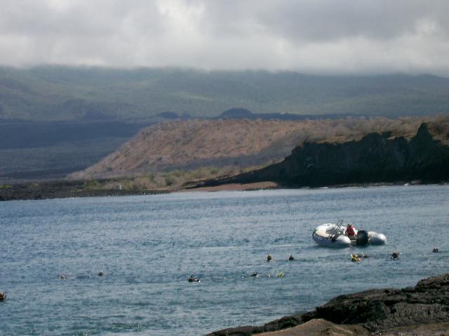 5 Snorkelers, Boat - 100_0679 - 12.26.06 12.03