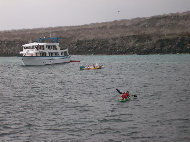 4 Sheer In Kayak By Panga - 100_0907 - 12.27.06 15.51