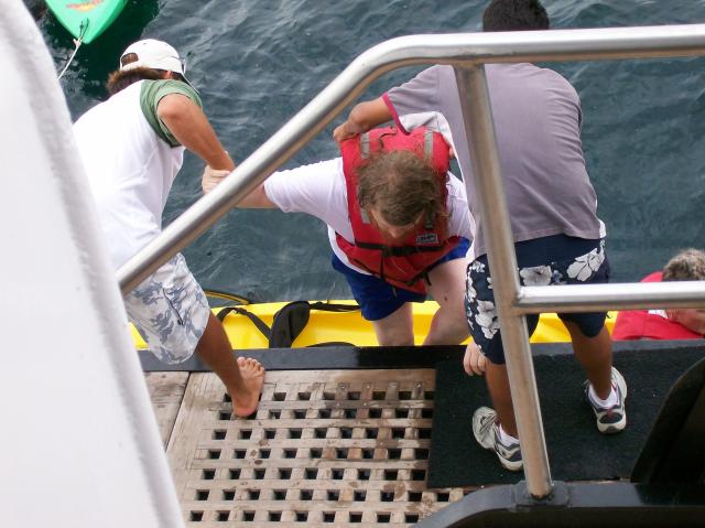 4 Sheer Kayak Disembark - 100_0925 - 12.27.06 16.15