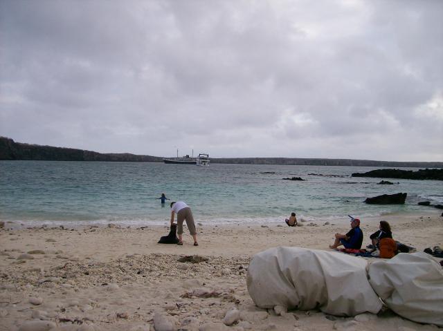 4 Ship - 100_0974 - 12.27.06 18.06