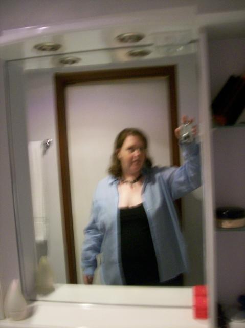 5 Me Blurred - 100_1041 - 12.27.06 19.21