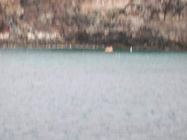 7 Sheer Kayak Rocks Blurred - 100_0913 - 12.27.06 15.58