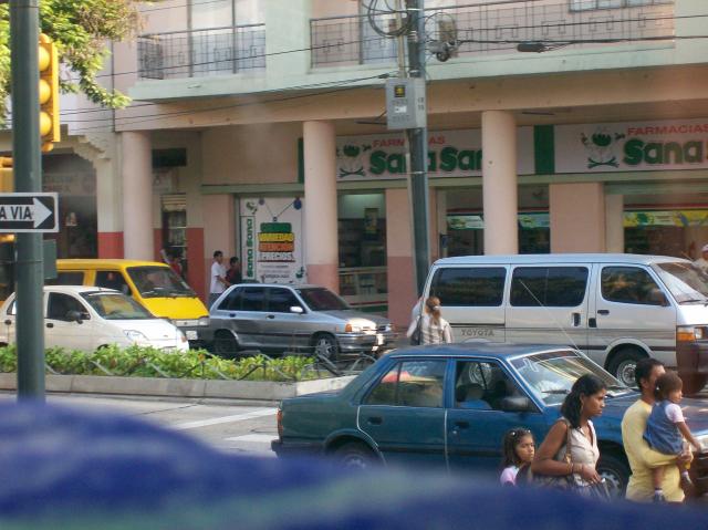 4 Traffic, Shops - 100_1282 - 12.30.06 17.08