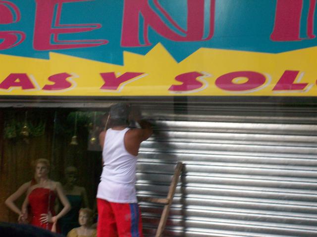 5 Store Front - 100_1275 - 12.30.06 17.06