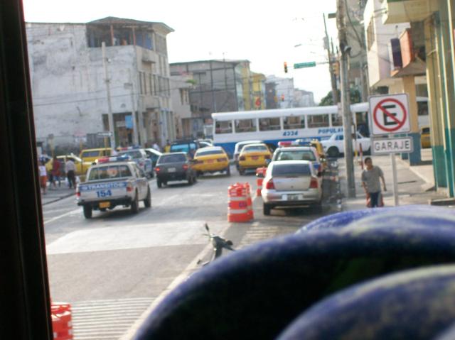5 Traffic - 100_1293 - 12.30.06 17.13