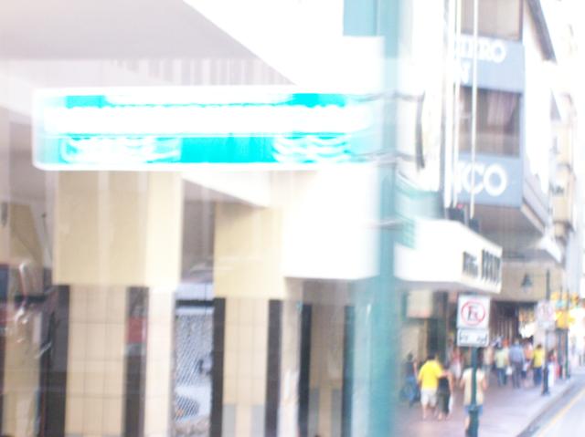 6 Street Sign Blurred - 100_1274 - 12.30.06 17.05