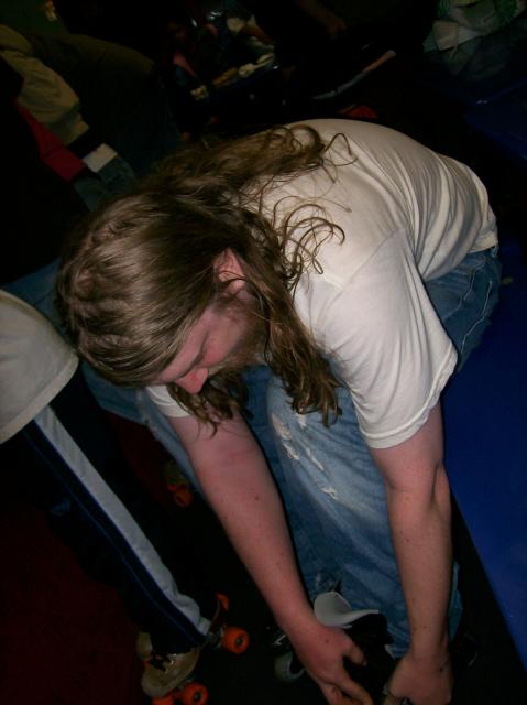 4 Sheer Puts On Skates - 101_0510