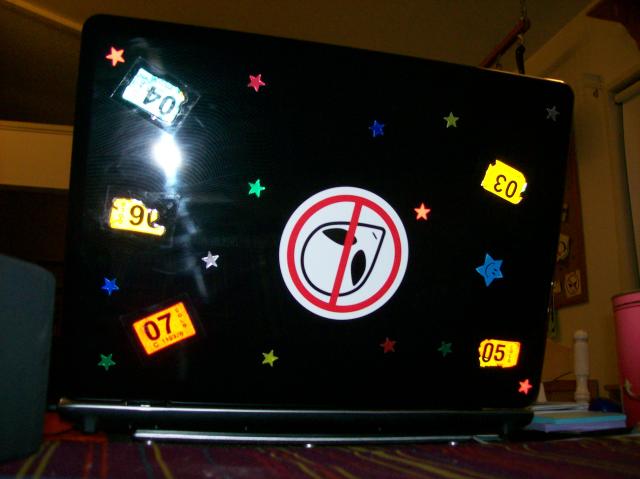 4 Laptop Back - 100_0881