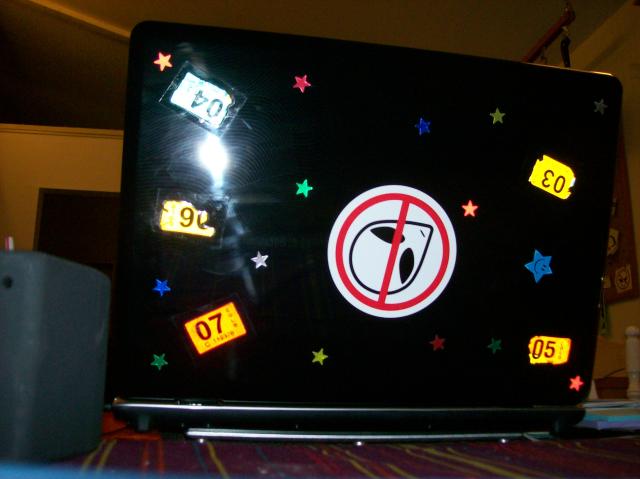 4 Laptop Back - 100_0882