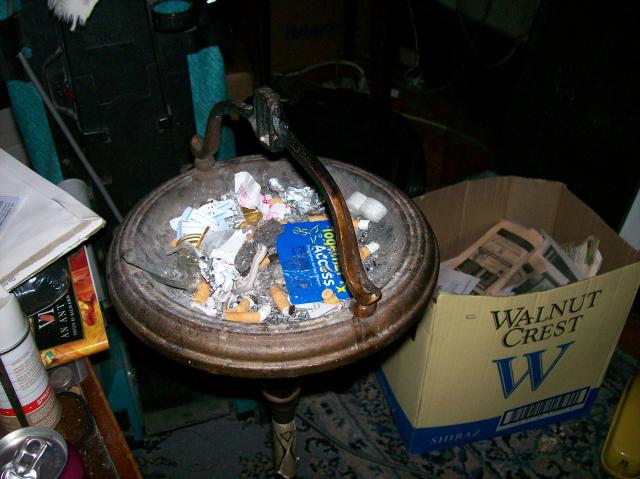 3s Ash Tray - 100_1026