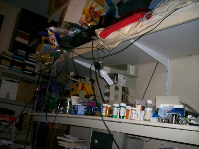 4s Shelf Contents - 100_1000