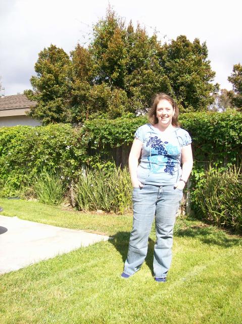 3u Me Smiling Hands In Pockets - 100_1130