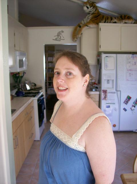 4u Blue Top Close Smile - 100_1194